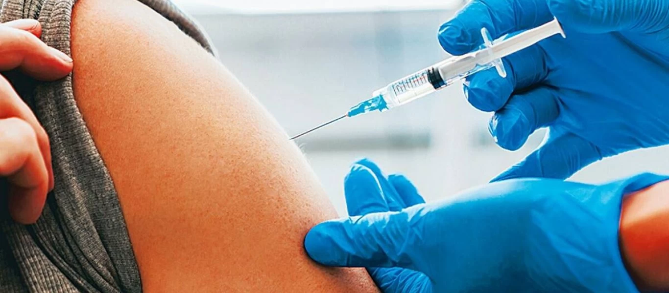 Έκθεση ECDC: «Μόνο οι εμβολιασμένοι θα μπορούν να βγάζουν τη μάσκα - Μόνιμη η μάσκα για τους άλλους»!!